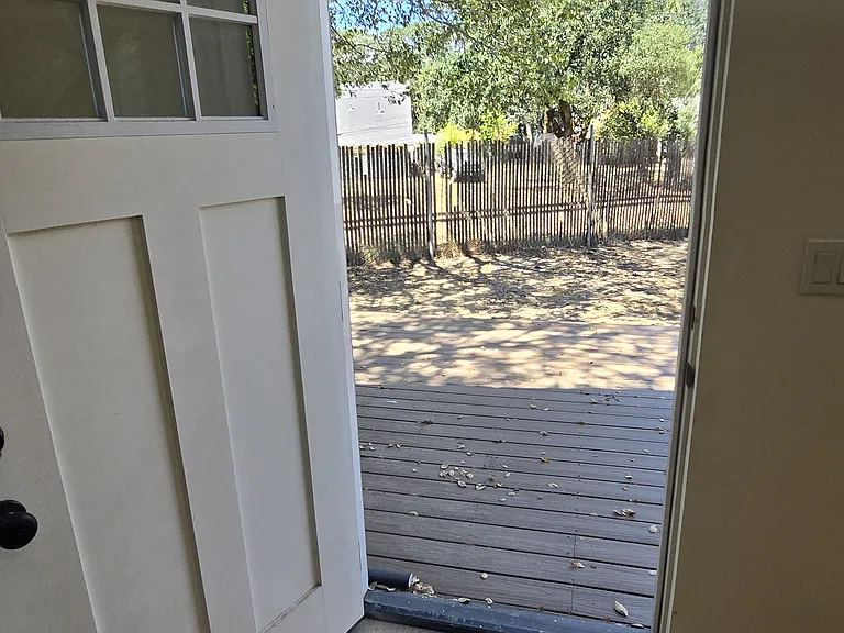10051 Starr Rd #B — Photo 15