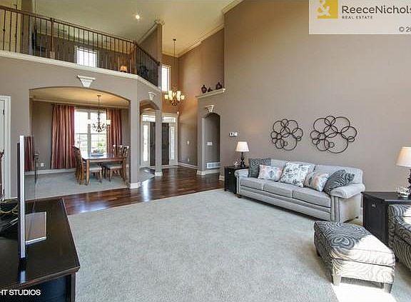 Great Room looking into the entry way