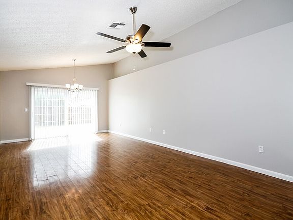 3rd image of 1032 Malletwood Dr