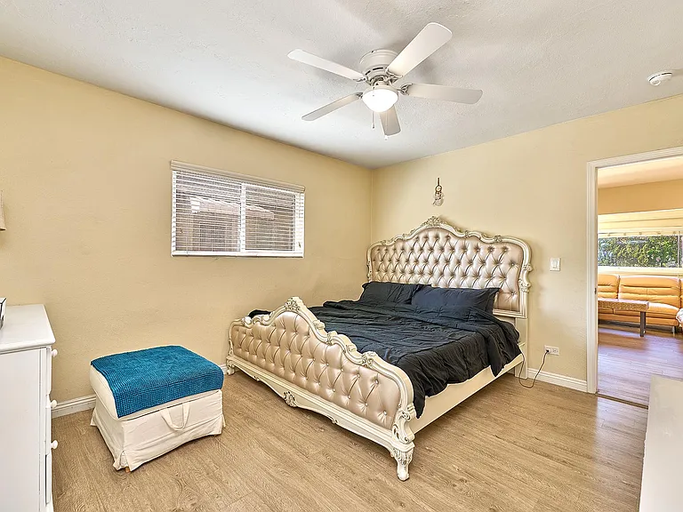 2837 W Avenue 33 — Photo 15