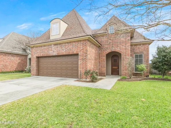 110 Fairwood Dr, Broussard, LA 70518