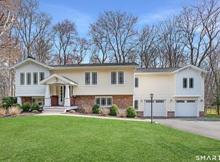 61 Ashbee Lane, Ridgefield, CT 06877