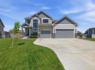 2716 S Prescott Ct, Wichita, KS 67215