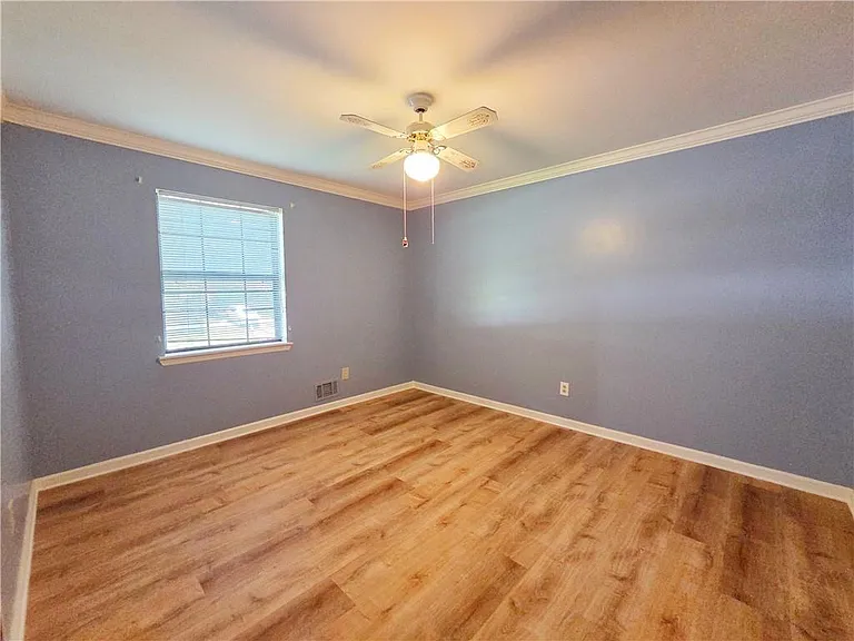 3533 Charlotte Dr — Photo 23