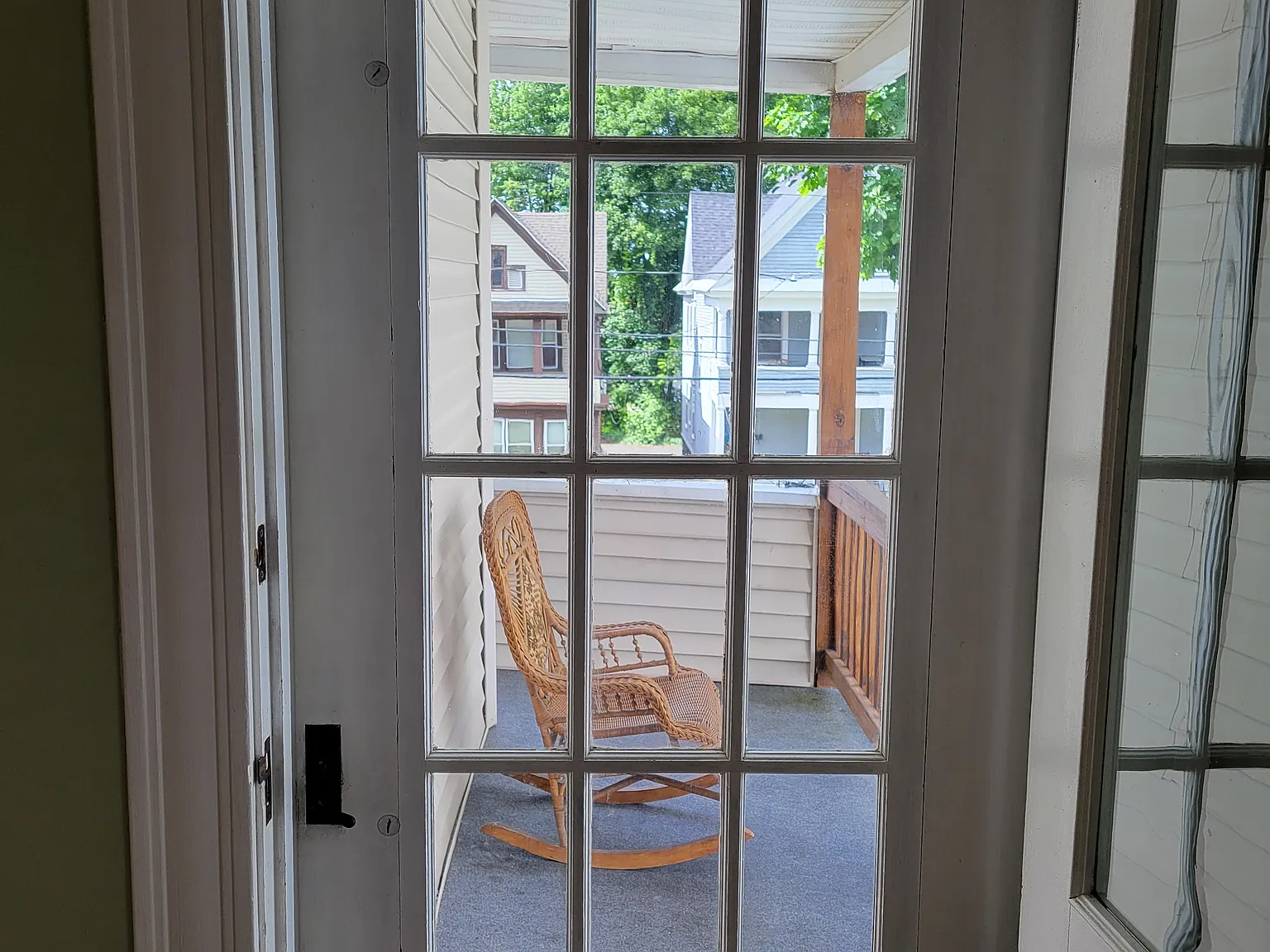 227 Whittier Ave — Photo 4