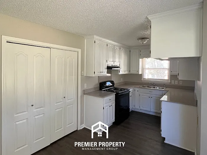 112 Eva Ct — Photo 6