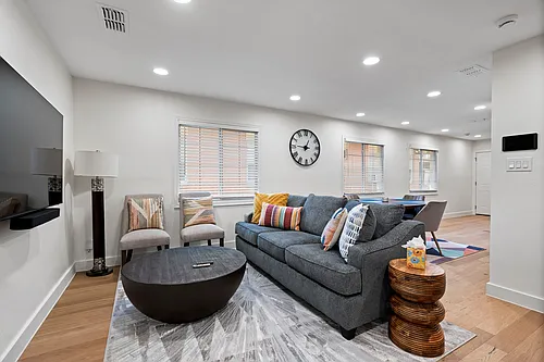 6501 Ravendale Ln Photo 1