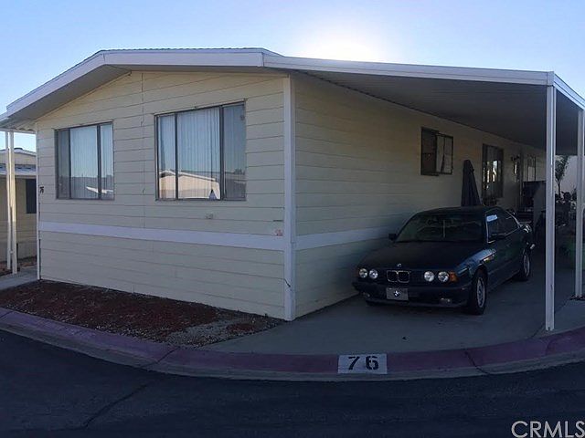2nd image of 2727 E Pacific St #76
