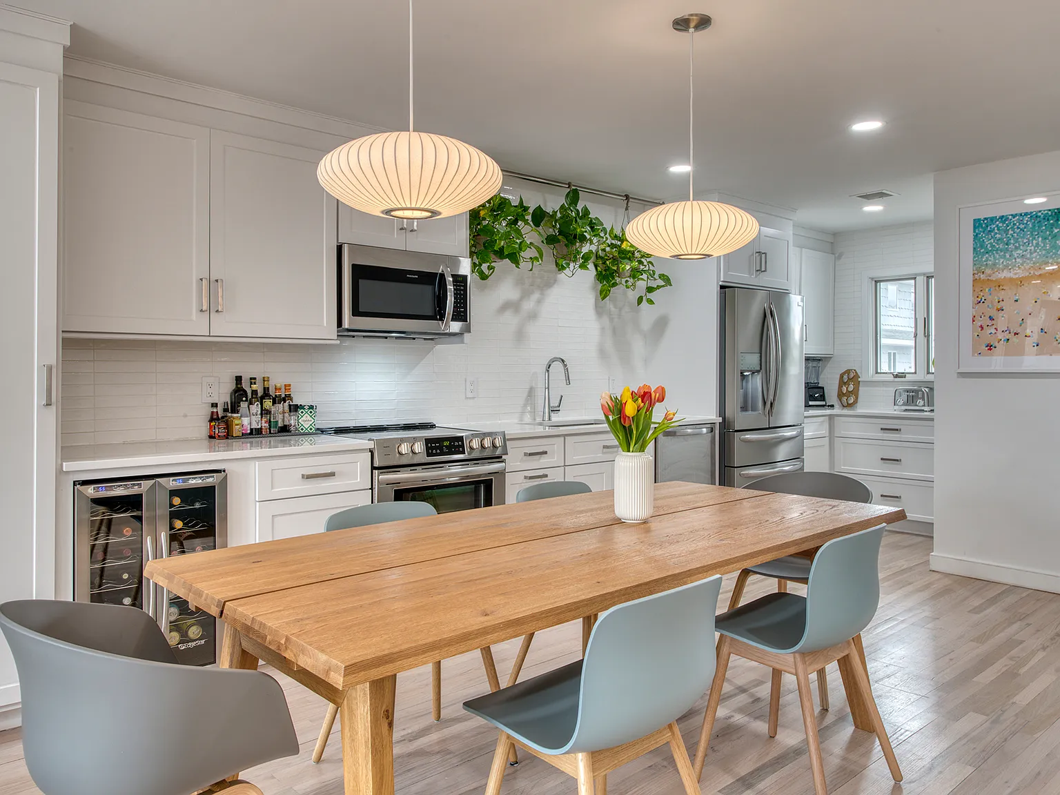 Westhampton Beach Village Canal Front Condo with Boat Slip & Pool — Photo 4