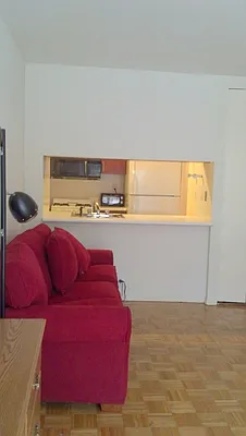 Rented by Tomoko Nagahama, LREB | media 3