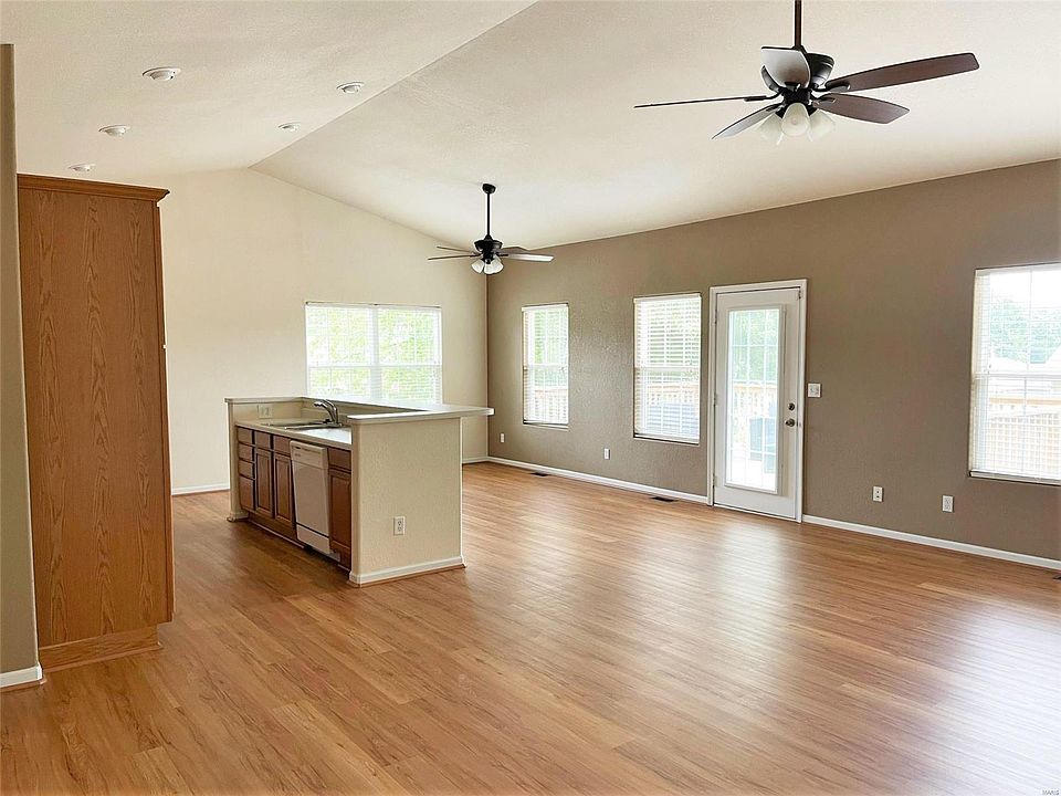 2nd image of 1214 Ella Ct