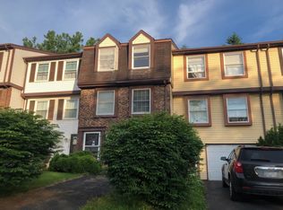 3215 Sherwood Dr, Walworth, NY 14568
