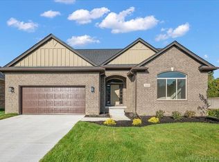 56689 Via Bellano, Macomb, MI 48042