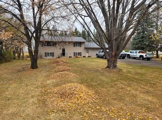 857 Cross Country Ln SW, Alexandria, MN 56308