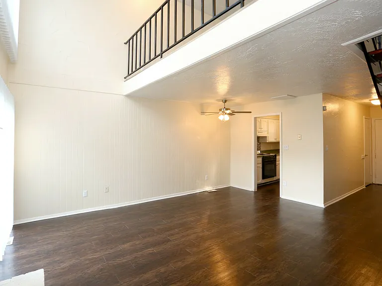 Rock Canyon Apartments — Photo 8