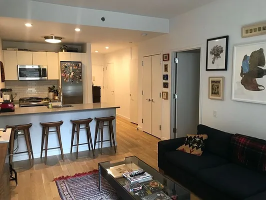 Rented by REAL New York | media 15