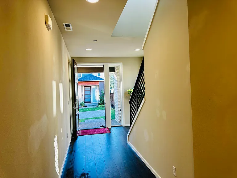 10813 18th St SE — Photo 30