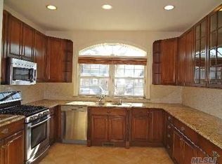 539 E Penn St, Long Beach, NY 11561
