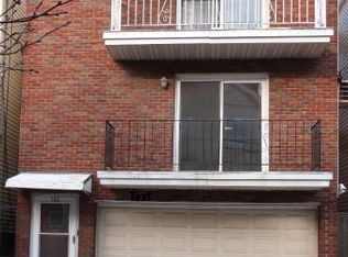 146 34th St, Union City, NJ 07087