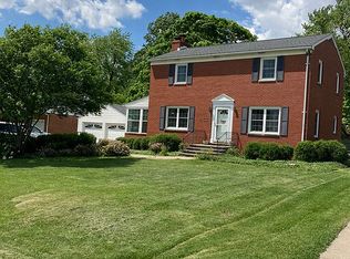 617 E South St, Tremont, IL 61568