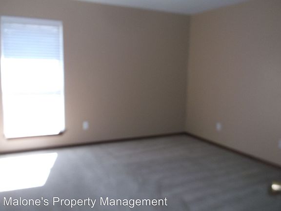5th image of 8618 NE 34th Pl