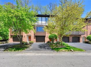 519 Kingsberry Ct, Pittsburgh, PA