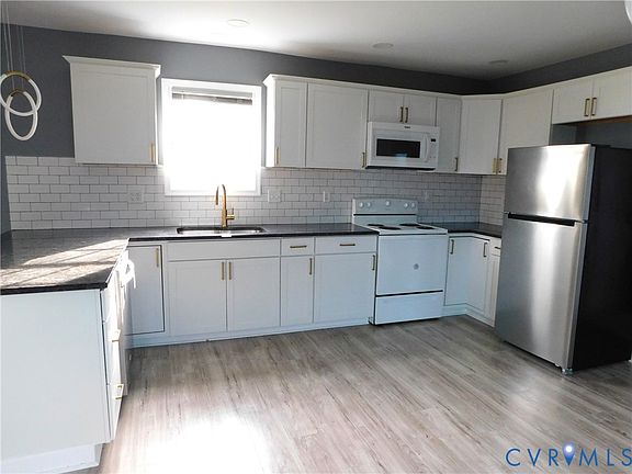 3rd image of 706 Rome St