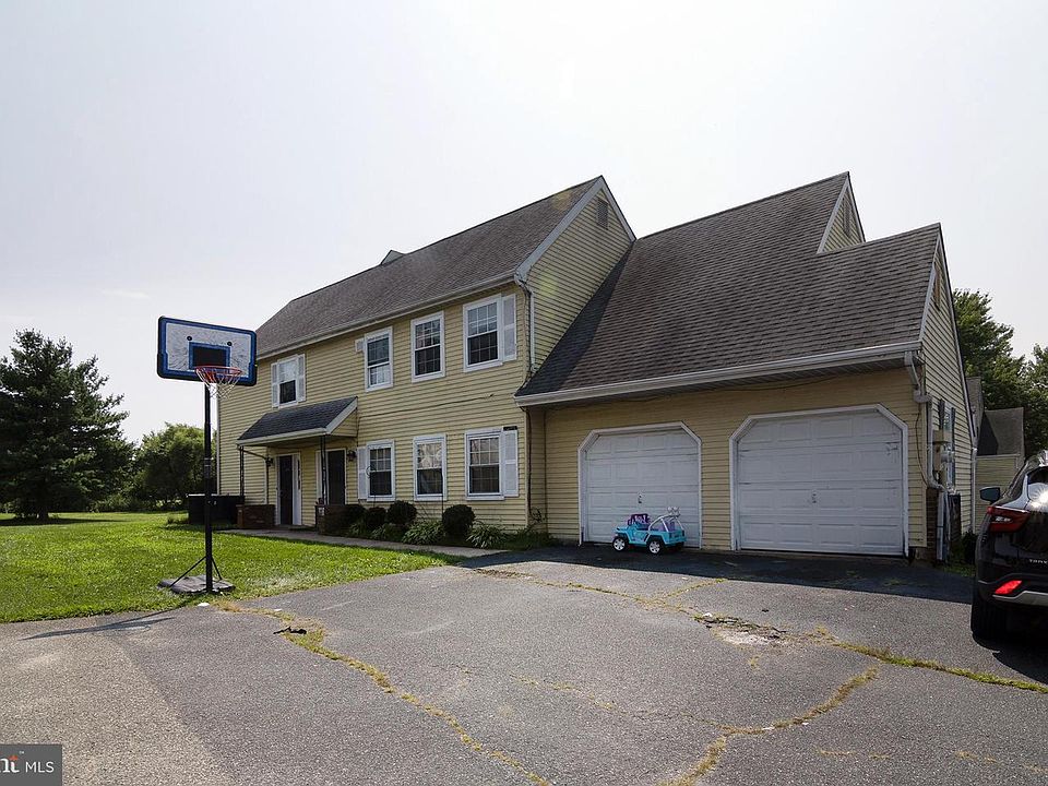1st image of 107 Willow Turn