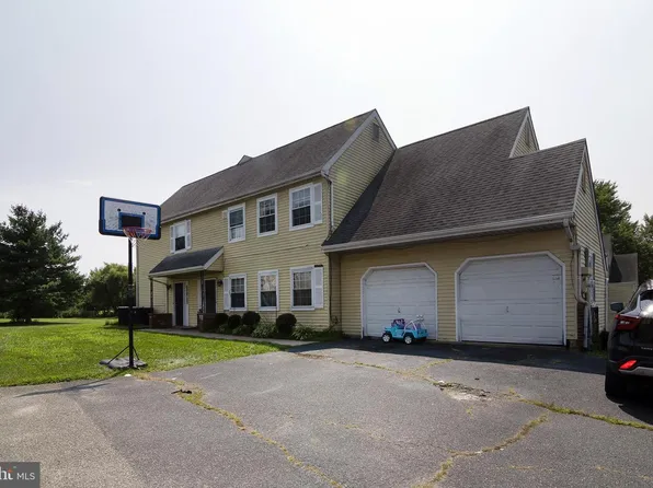 107 Willow Turn, Mount Laurel, NJ 08054