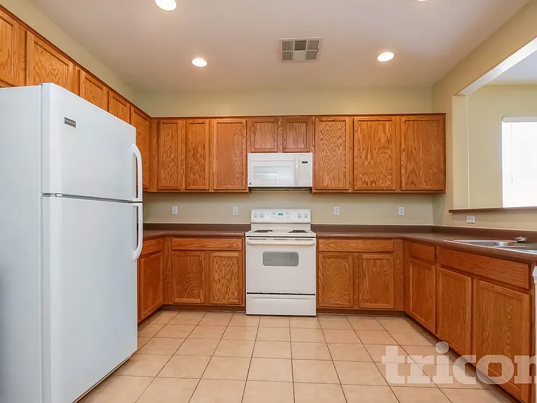 7022 W Carson Rd — Photo 8