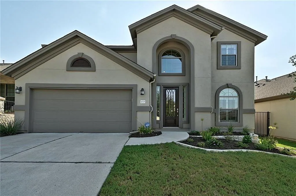 4 bed, 3.5 bath, 2545 sqft, $3,495 — Photo 1