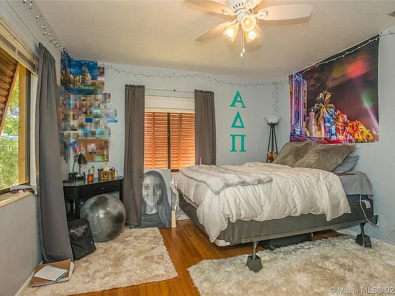 1545 Mantua Ave — Photo 12