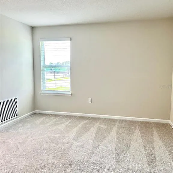 63 Berlin Ave — Photo 11