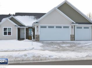 581 Pebblestone Cir, Hobart, WI 54155