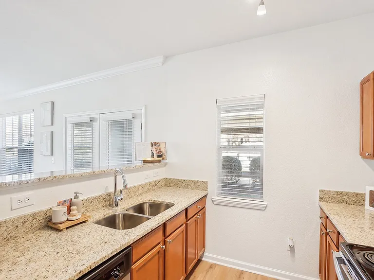 Greystone at Widewaters — Photo 11