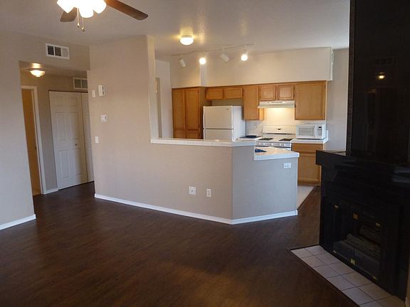 Dining Room - Kitchen