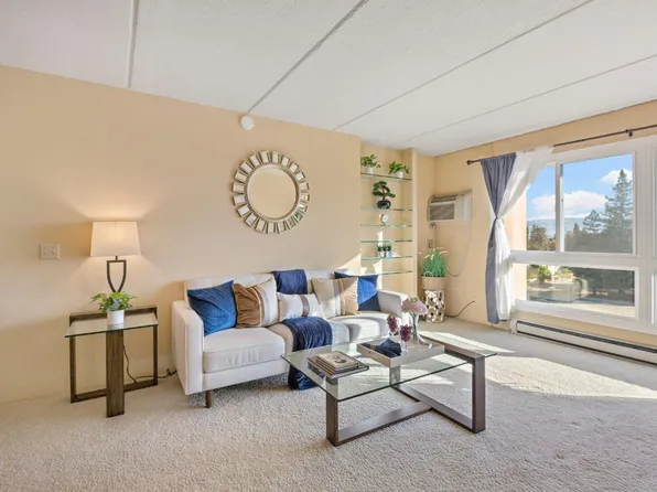 1700 Civic Center Dr APT 613, Santa Clara, CA 95050