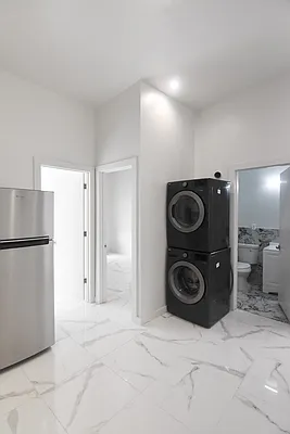 Rented by The Agency | media 4