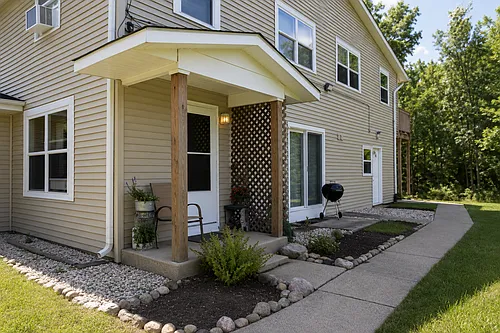 542 N Carol Ln #3C Photo 1