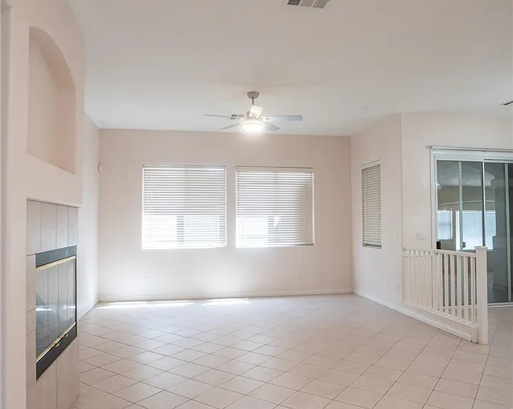 7861 Darby Ave — Photo 32