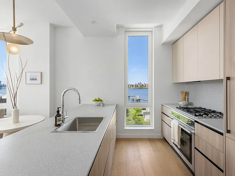 30 Kent St #904 — Photo 4