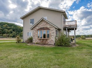 N3173 Duffy Rd, Mauston, WI 53948