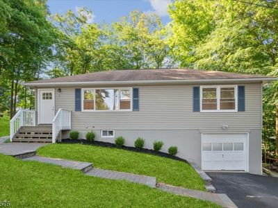 1 Rhode Island St, Lake Hopatcong, NJ, 07849