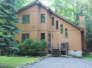 3699 Hidden Lake Dr, Lake Ariel, PA 18436