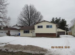 6561 Parkland Ave, Brookpark, OH 44142