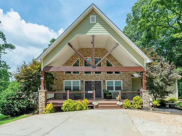127 Deer Hill Ln, Weaverville, NC 28787