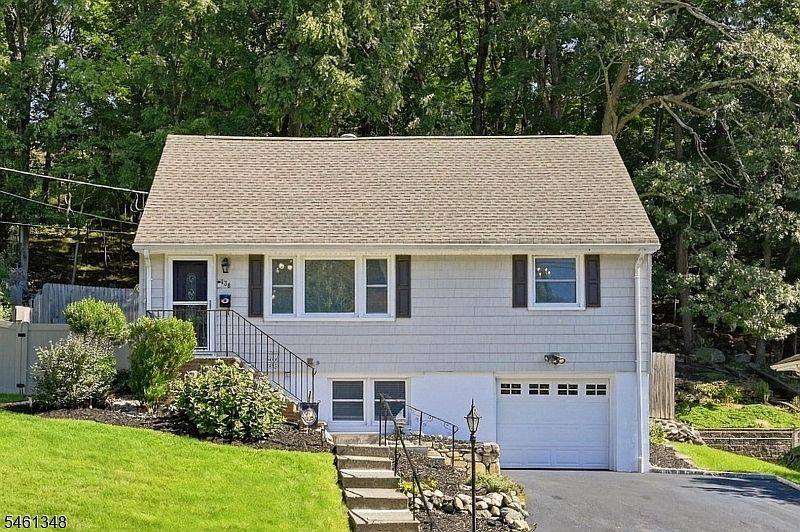 1st image of 138 Rafkind Rd