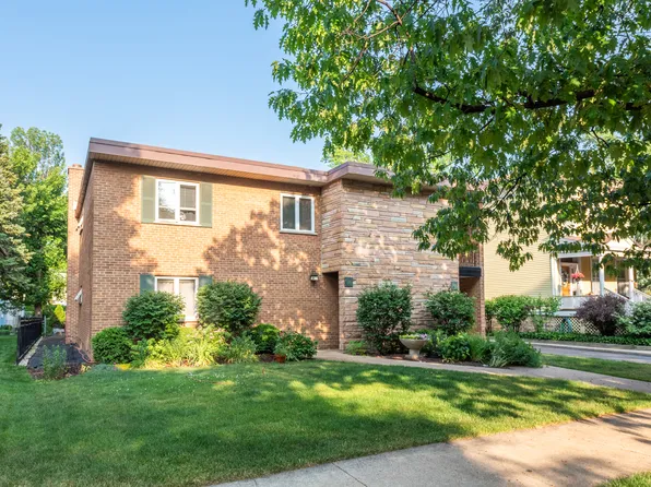 116 S Clinton Ave #2-D, Oak Park, IL 60302