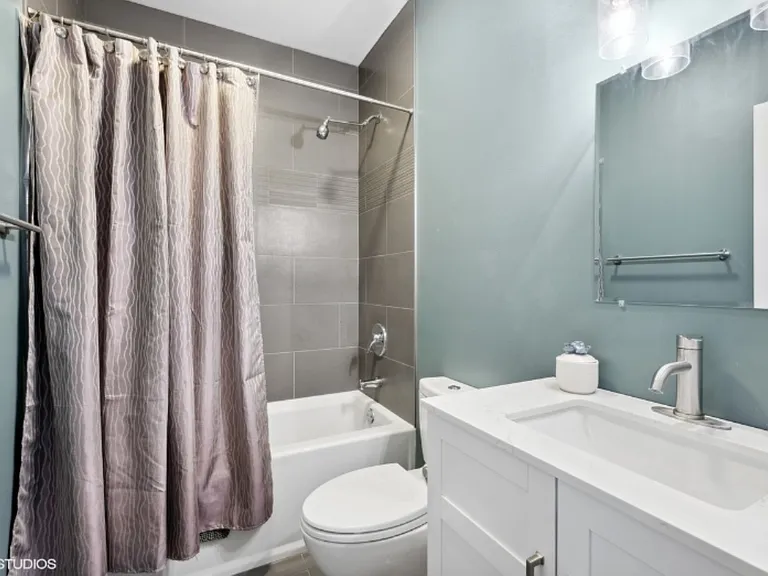 1103 N Paulina St #3 — Photo 7