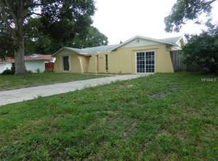 11947 Temple Ct, Seminole, FL 33772
